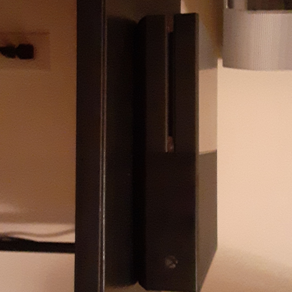 Xbox One with controllers - Picture 2 of 2